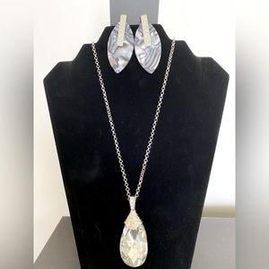 Long Crystal stone necklace with earrings
